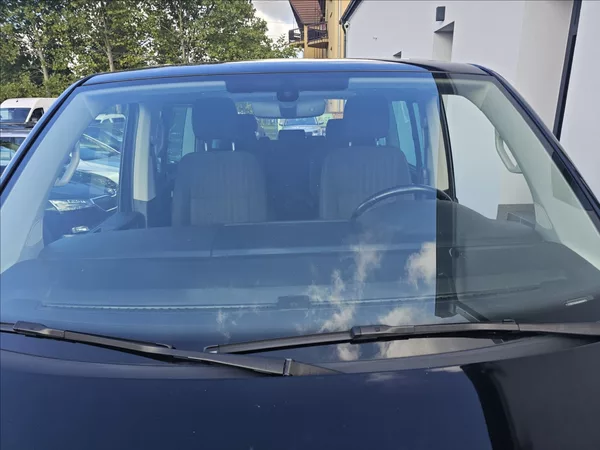 Volkswagen Multivan 2,0 TDi 110 KW Bully 7 míst TZ - foto 40