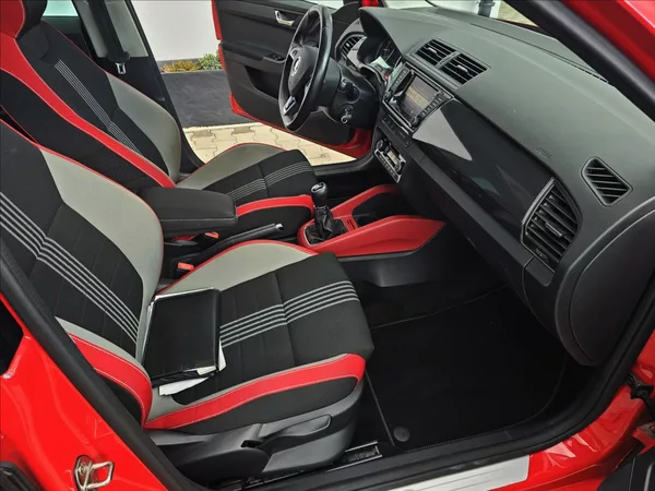 Škoda Fabia III 1,2TSi 81KW Monte Carlo - foto 31