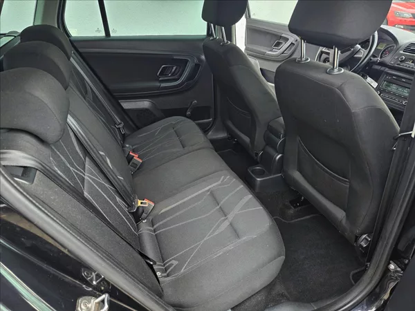 Škoda Fabia II 1,2 TSi 63KW Fresch ALU - foto 29