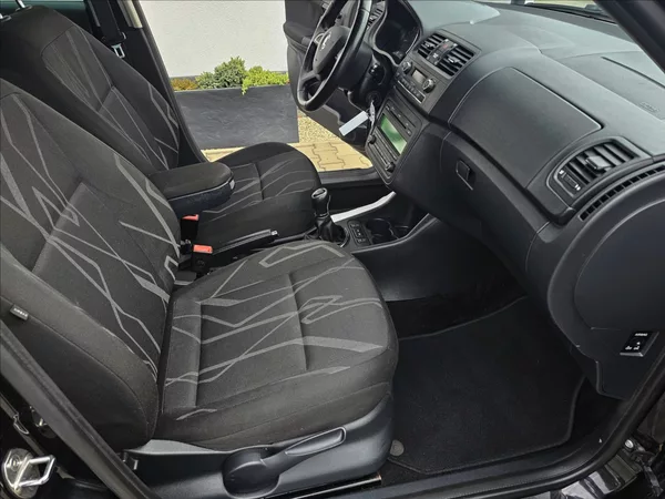 Škoda Fabia II 1,2 TSi 63KW Fresch ALU - foto 30