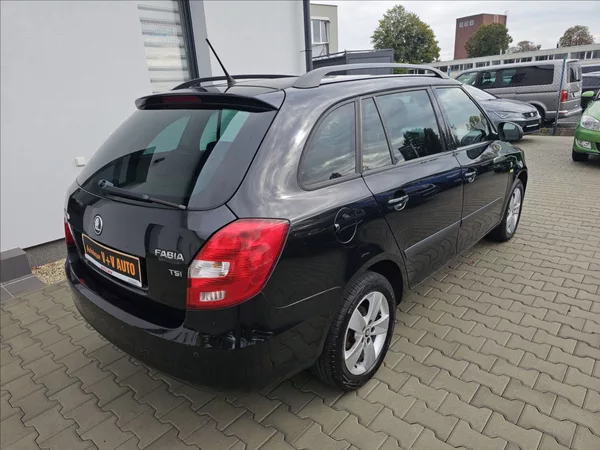 Škoda Fabia II 1,2 TSi 63KW Fresch ALU - foto 6