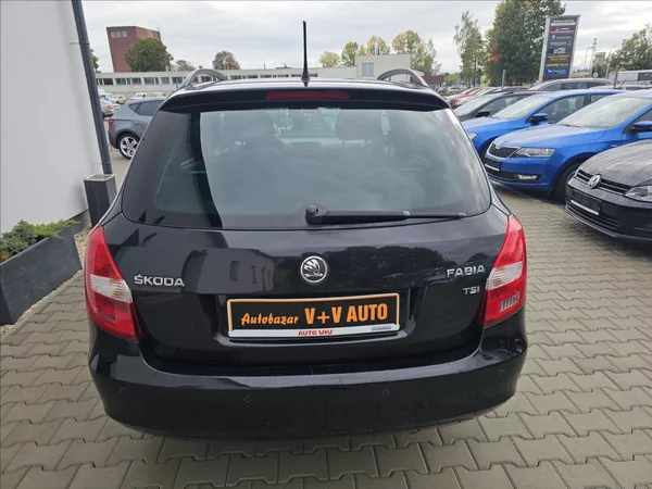 Škoda Fabia II 1,2 TSi 63KW Fresch ALU - foto 7