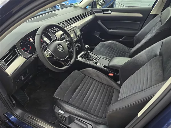 Volkswagen Passat B8 2,0 TDi 110KW Highline - foto 11