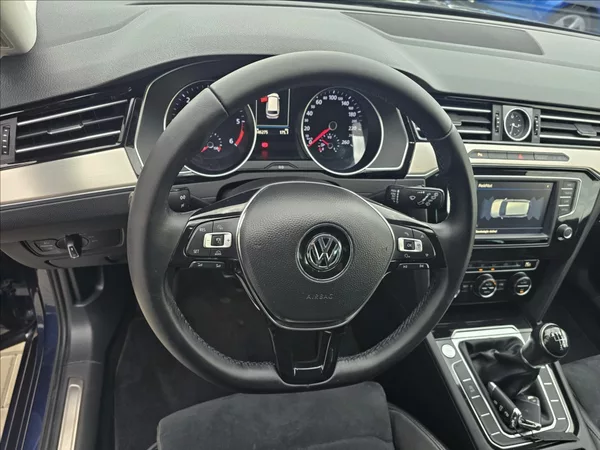 Volkswagen Passat B8 2,0 TDi 110KW Highline - foto 12