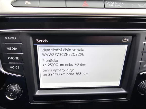 Volkswagen Passat B8 2,0 TDi 110KW Highline - foto 21