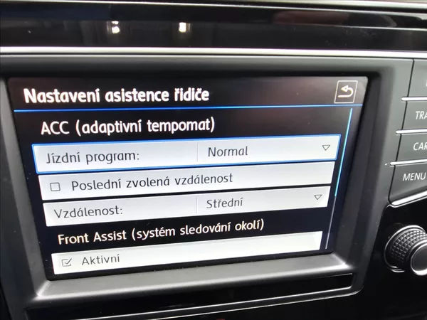 Volkswagen Passat B8 2,0 TDi 110KW Highline - foto 22
