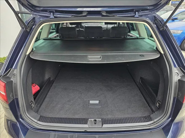 Volkswagen Passat B8 2,0 TDi 110KW Highline - foto 29