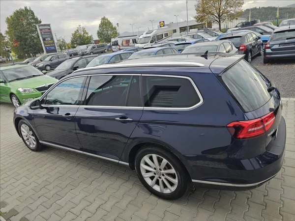 Volkswagen Passat B8 2,0 TDi 110KW Highline - foto 9