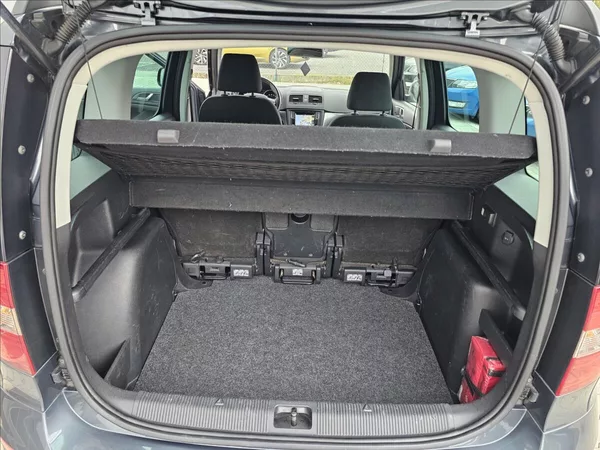 Škoda Yeti 1,4 TSi 90KW Adventure NAVI TZ - foto 26