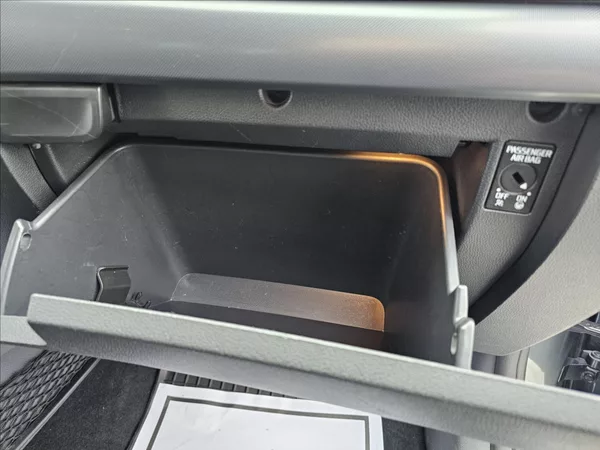 Škoda Yeti 1,4 TSi 90KW Adventure NAVI TZ - foto 34