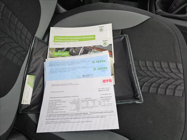 Škoda Yeti 1,4 TSi 90KW Adventure NAVI TZ - foto 35