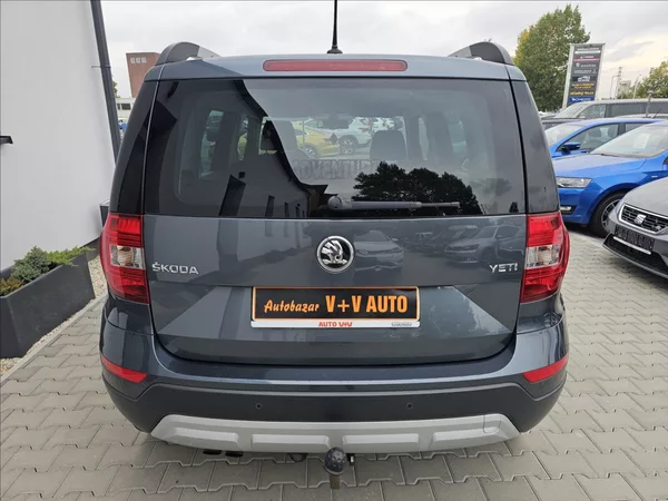 Škoda Yeti 1,4 TSi 90KW Adventure NAVI TZ - foto 7