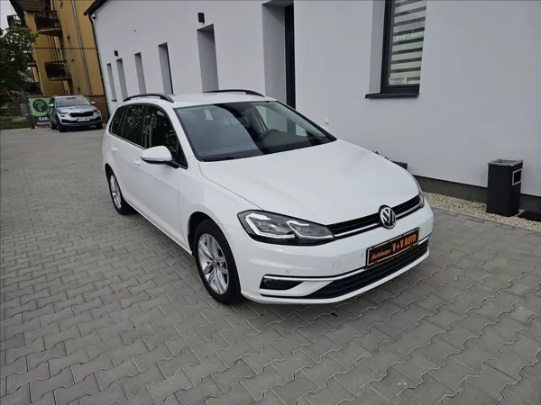Volkswagen Golf VII 1,4 TSi Highline NAVI