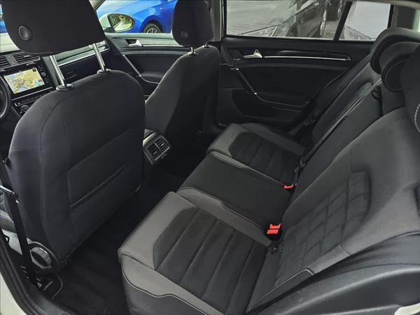 Volkswagen Golf VII 1,4 TSi Highline NAVI - foto 28