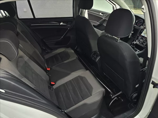 Volkswagen Golf VII 1,4 TSi Highline NAVI - foto 35