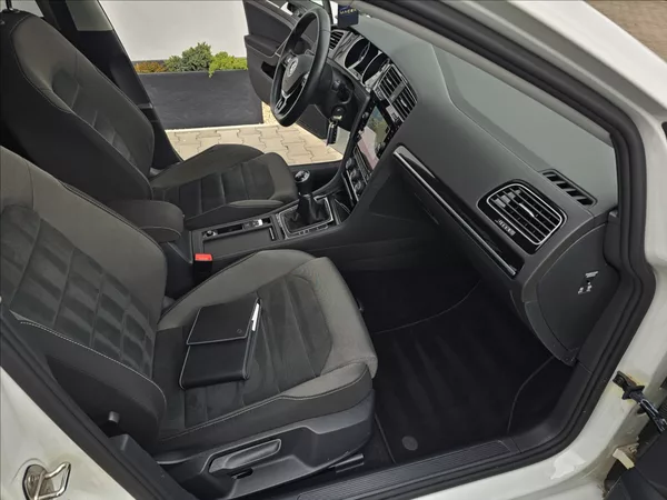 Volkswagen Golf VII 1,4 TSi Highline NAVI - foto 36