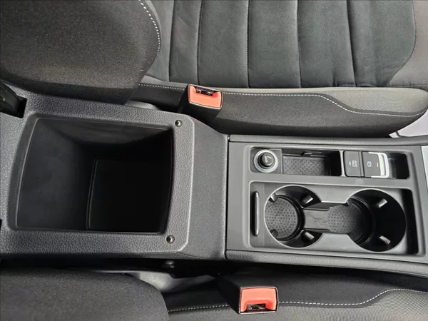 Volkswagen Golf VII 1,4 TSi Highline NAVI - foto 37