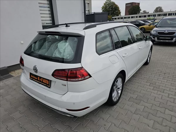 Volkswagen Golf VII 1,4 TSi Highline NAVI - foto 6