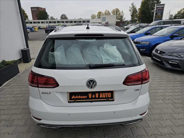Volkswagen Golf VII 1,4 TSi Highline NAVI - foto 7