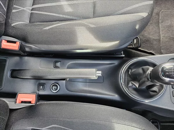 Škoda Fabia II 1,2TSi 63 KW Joy STK - foto 30