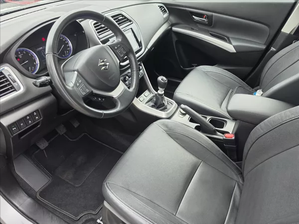 Suzuki SX4 S-Cross 1,4 Mild Hybrid AllGrip Premiu - foto 11