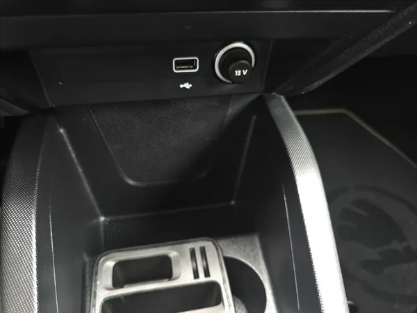 Škoda Fabia III 1,0 MPi55 KW Soleil - foto 20