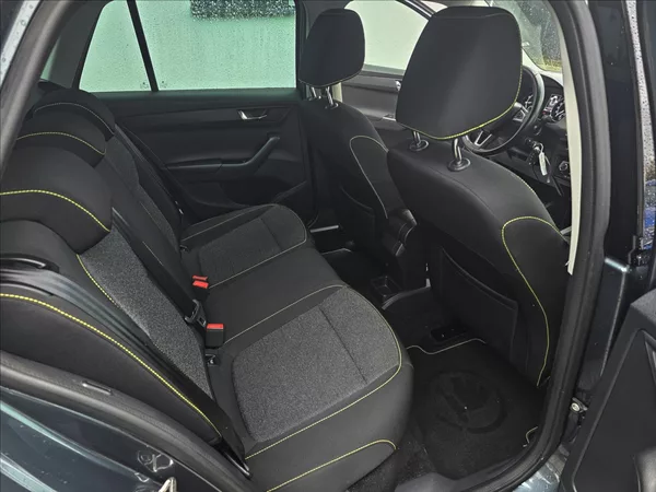 Škoda Fabia III 1,0 MPi55 KW Soleil - foto 31