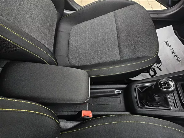 Škoda Fabia III 1,0 MPi55 KW Soleil - foto 33