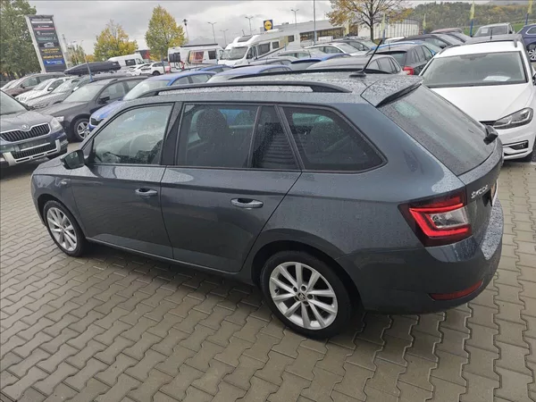 Škoda Fabia III 1,0 MPi55 KW Soleil - foto 9
