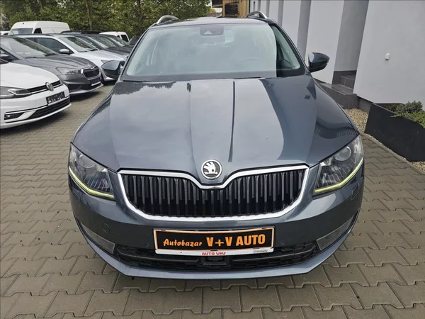 Škoda Octavia III 2,0TDi 110KW DSG Elegance - foto 2