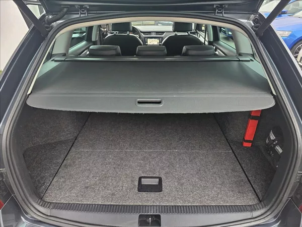 Škoda Octavia III 2,0TDi 110KW DSG Elegance - foto 32