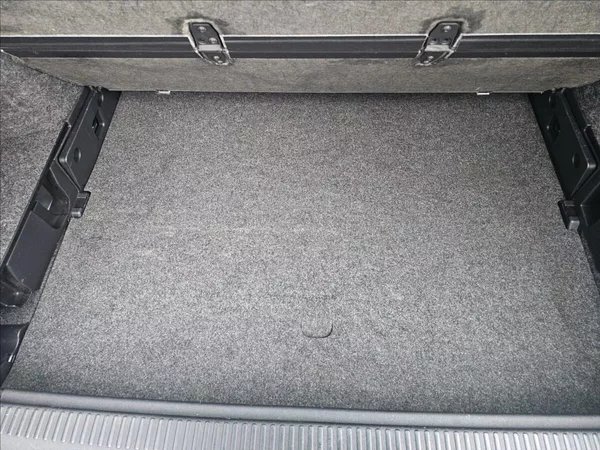 Škoda Octavia III 2,0TDi 110KW DSG Elegance - foto 33