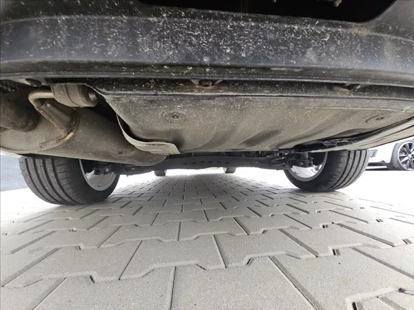 Škoda Octavia III 2,0TDi 110KW DSG Elegance - foto 36