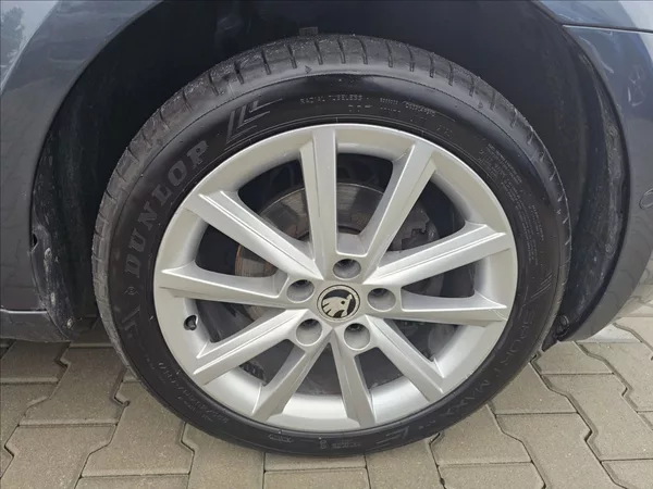 Škoda Octavia III 2,0TDi 110KW DSG Elegance - foto 45