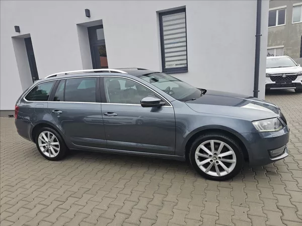 Škoda Octavia III 2,0TDi 110KW DSG Elegance - foto 5