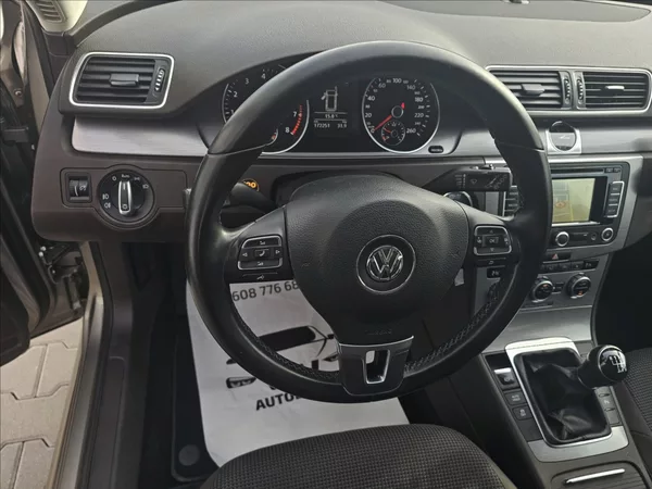 Volkswagen Passat B VII 1,4 TSi Comfortline - foto 12
