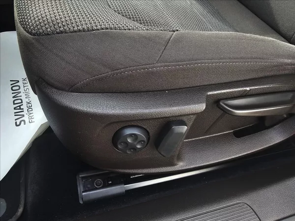Volkswagen Passat B VII 1,4 TSi Comfortline - foto 15