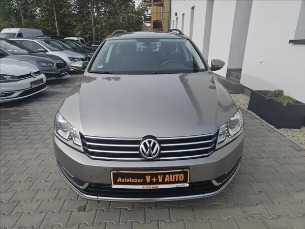 Volkswagen Passat B VII 1,4 TSi Comfortline - foto 2