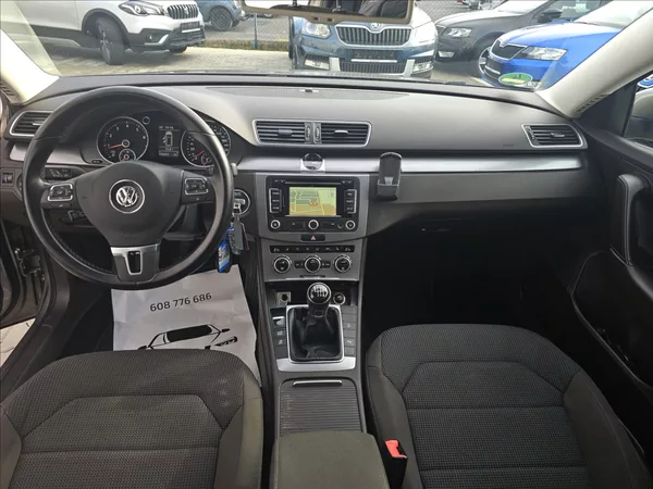 Volkswagen Passat B VII 1,4 TSi Comfortline - foto 24