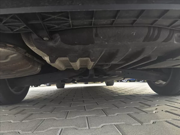 Volkswagen Passat B VII 1,4 TSi Comfortline - foto 30