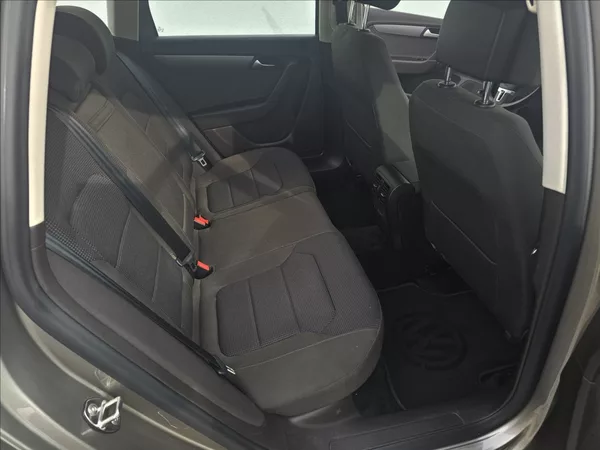 Volkswagen Passat B VII 1,4 TSi Comfortline - foto 31