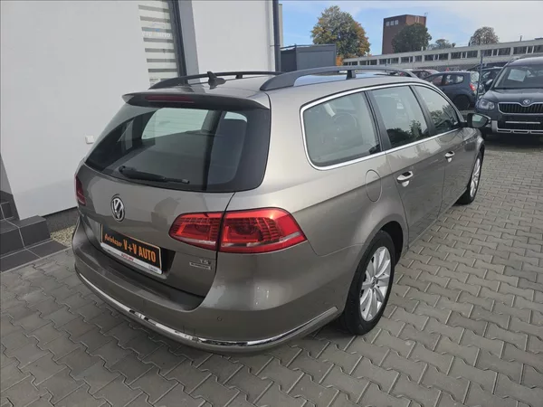Volkswagen Passat B VII 1,4 TSi Comfortline - foto 6