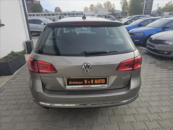 Volkswagen Passat B VII 1,4 TSi Comfortline - foto 7