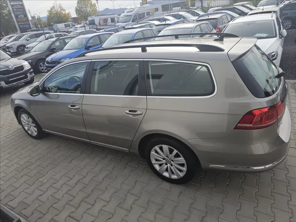 Volkswagen Passat B VII 1,4 TSi Comfortline - foto 9