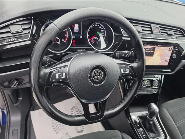 Volkswagen Touran 1,4 TSi 110KW DSG Highline 7MÍ - foto 13