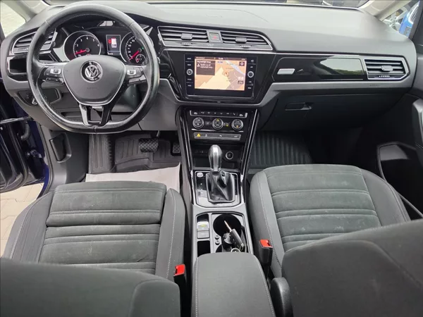 Volkswagen Touran 1,4 TSi 110KW DSG Highline 7MÍ - foto 25