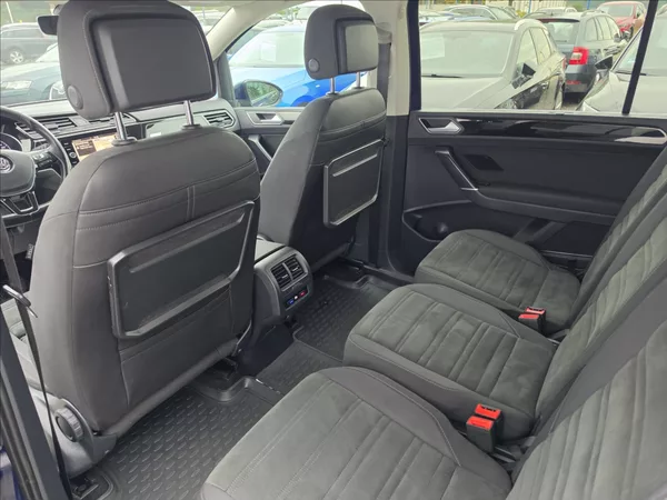 Volkswagen Touran 1,4 TSi 110KW DSG Highline 7MÍ - foto 26