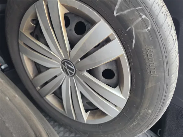 Volkswagen Touran 1,4 TSi 110KW DSG Highline 7MÍ - foto 33