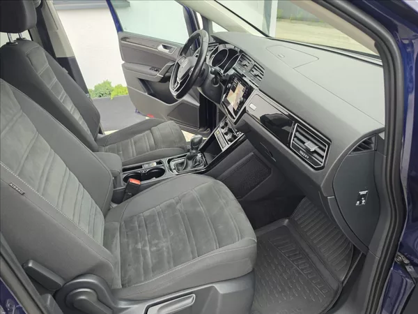 Volkswagen Touran 1,4 TSi 110KW DSG Highline 7MÍ - foto 38