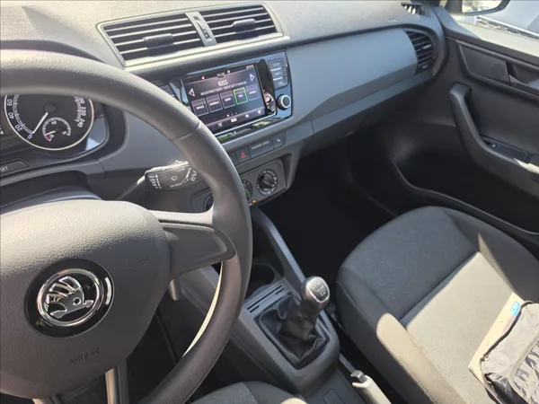 Škoda Fabia III 1,0TSi 70KW Cool + - foto 13